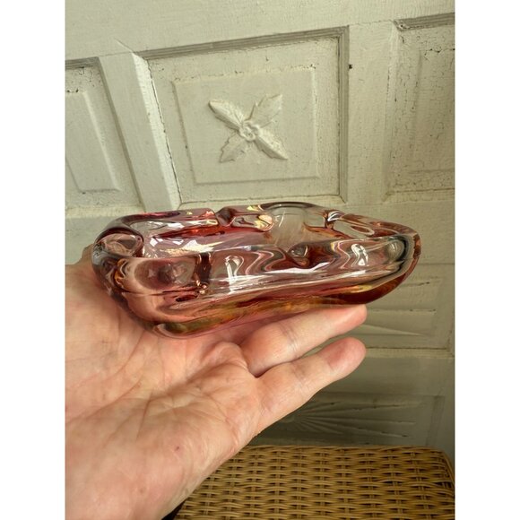 Vintage MCM Pink Iridescent Glass abstract Free form Ash Tray - Picture 6 of 8
